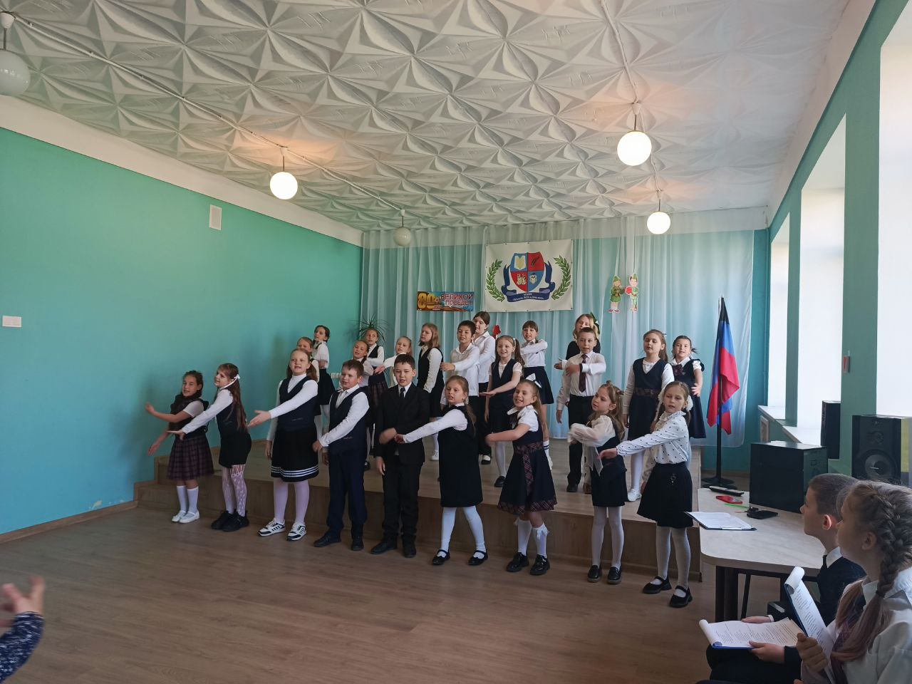 Отчетный концерт коллектива «Улыбка»..